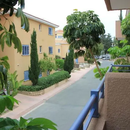 Limnaria Gardens K *