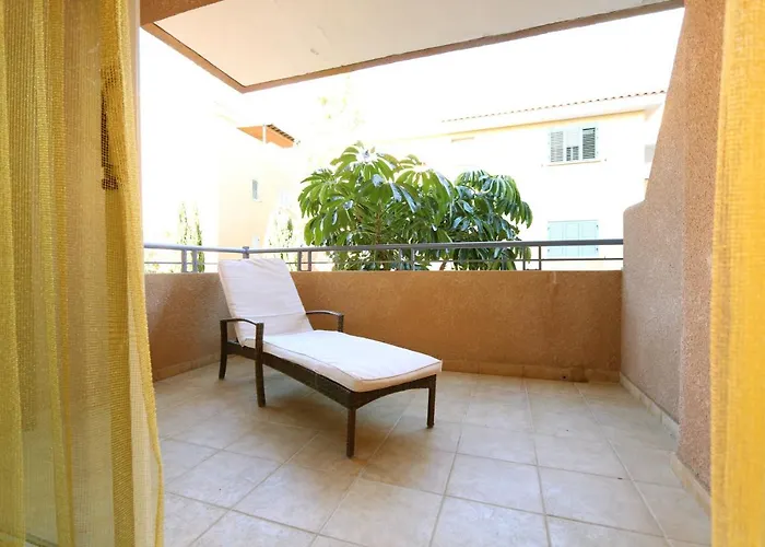 Limnaria Gardens K * Paphos